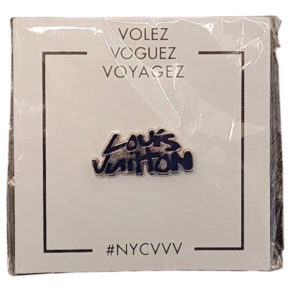 Louis Vuitton Pintrill NYCVVV Logo Letter Silver Lapel Pin - Picture 1 of 6